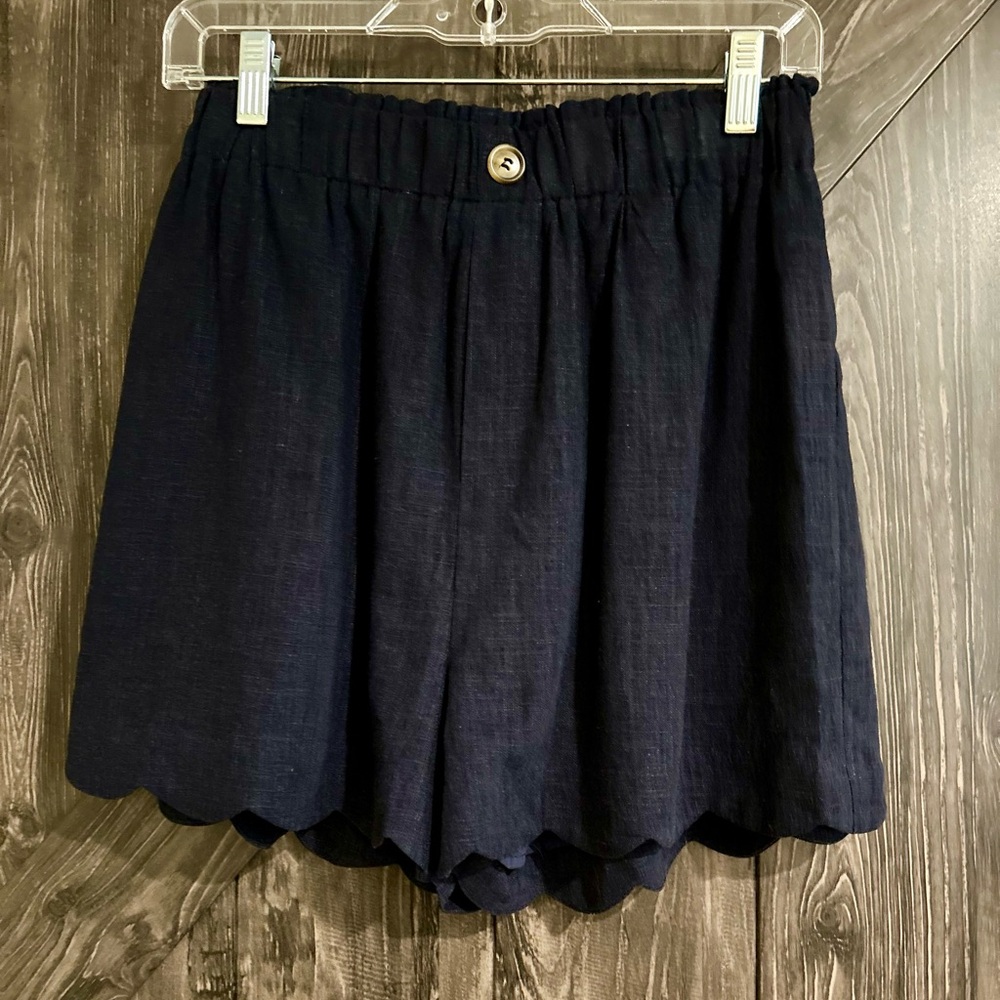 Women's Navy Scalloped Hem Shorts and Black and White dressy shorts M